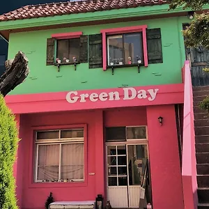 https://greenday-guesthouse.jejukoreahotels.com