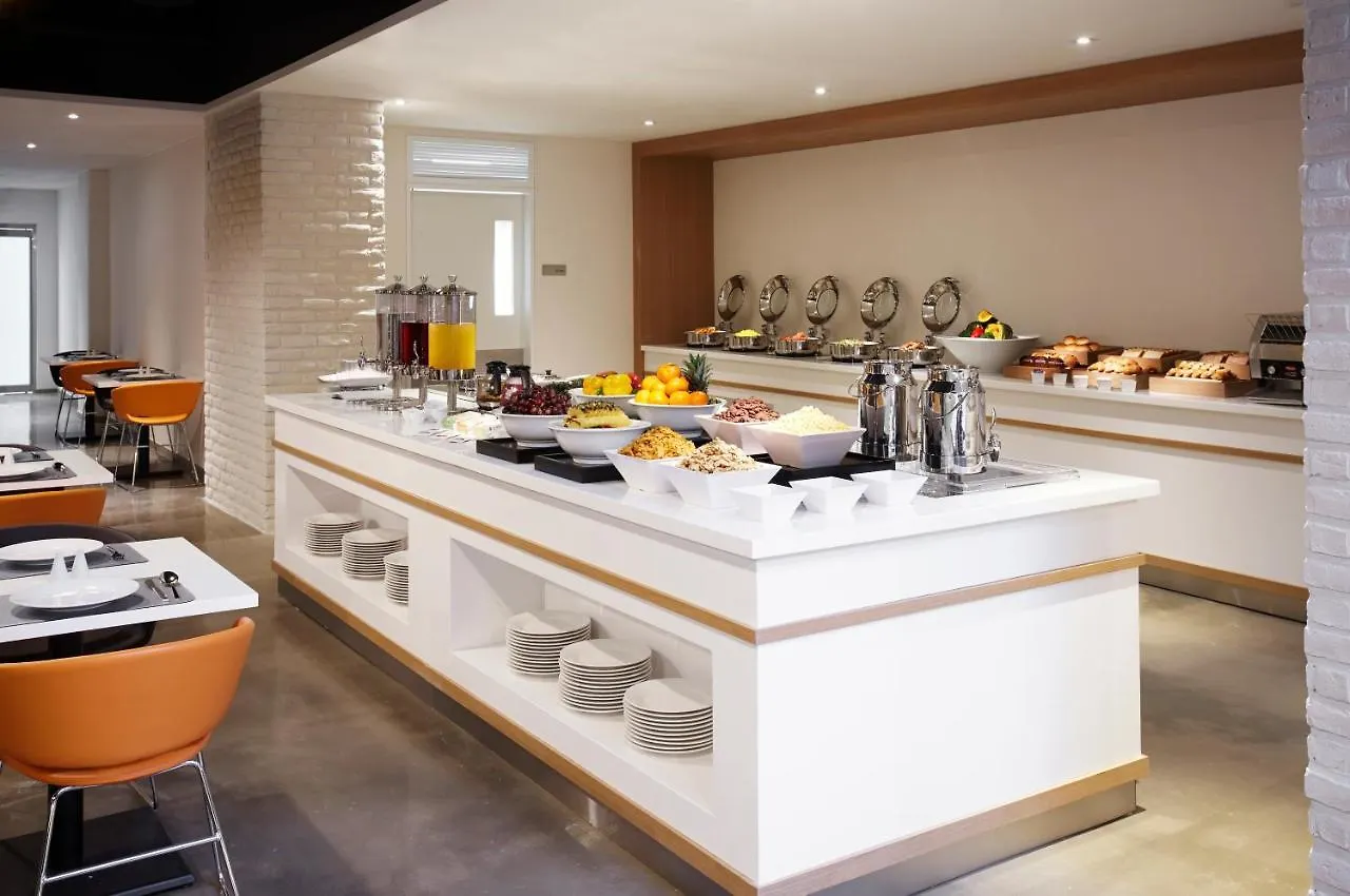 Travelodge Myeongdong Euljiro Seoul 4*,  South Korea
